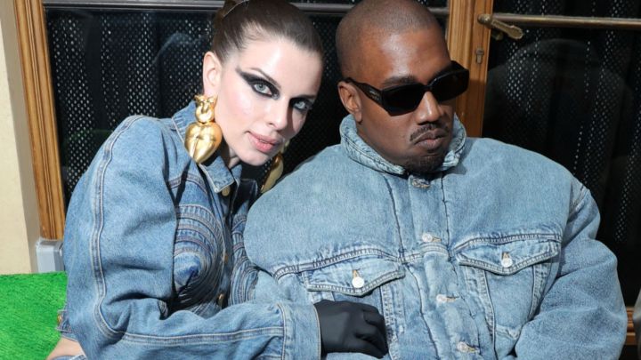 Kanye West ahora también es el maquillador de Julia Fox