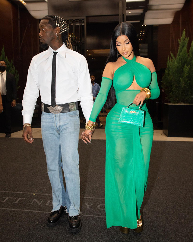 Cardi B تتألق بإطلالة مثيرة في حفل Iamcardib-1719344258820