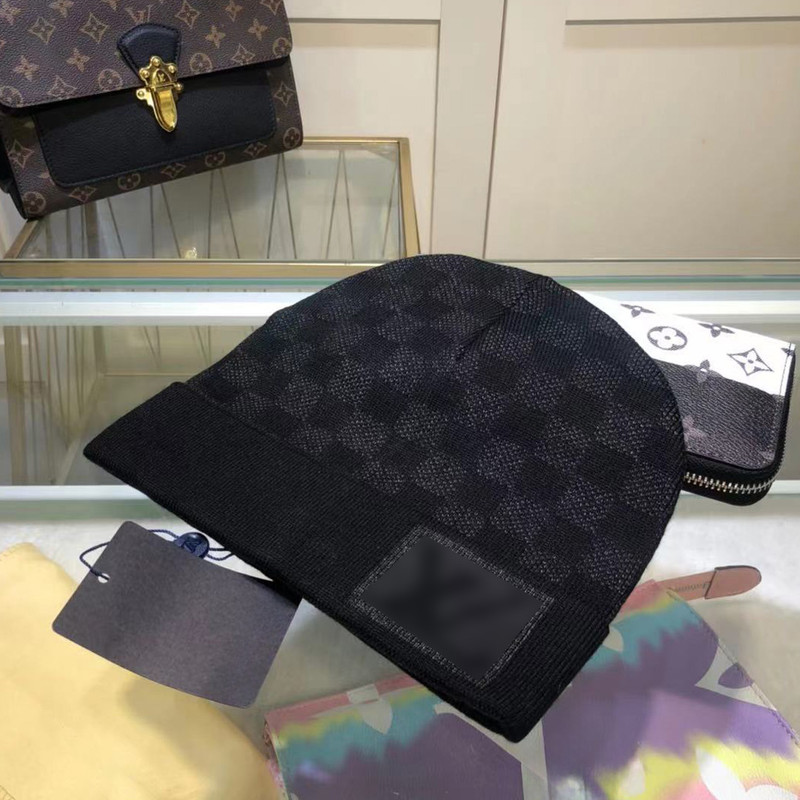 LV – Black Lanamel