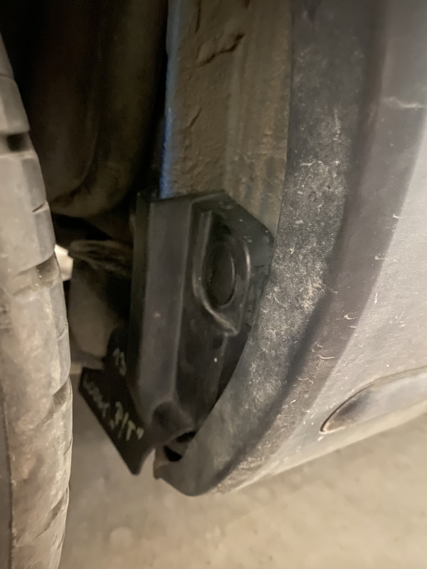 E024AD87-4758-400D-B312-B19D14923F8F