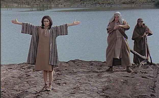 vlcsnap-2015-05-14-19h35m32s61