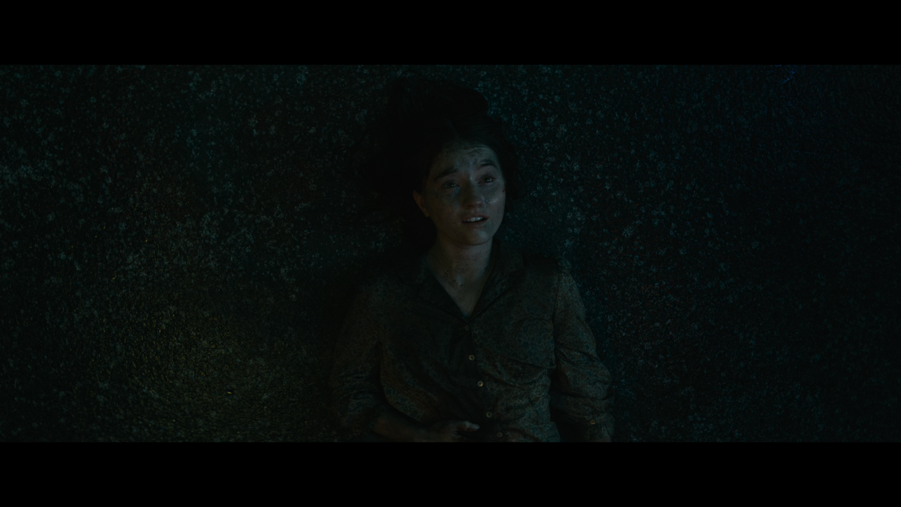 No.One.Will.Save.You.2023.2160p.DSNP.HDR.DV.HEVC-Нечипорук.mkv_snapshot_01.24.04.000