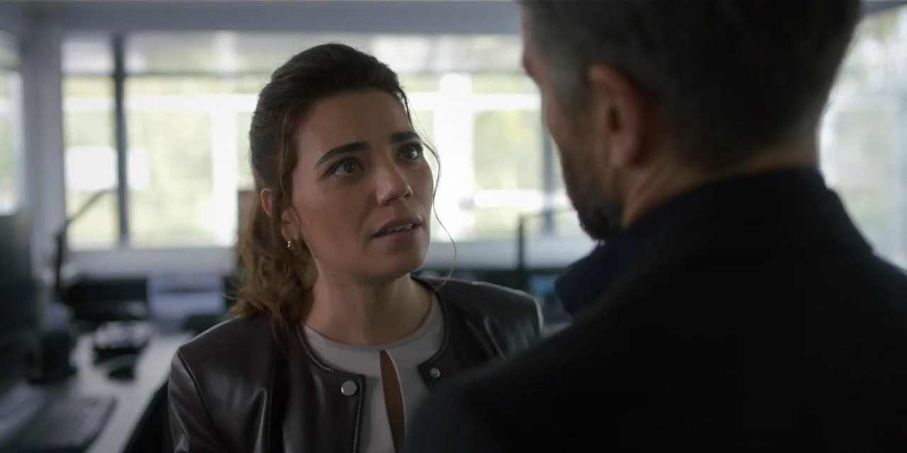 NCIS: Tony & Ziva (2025) Season 1 [Hindi + English] WebRip 480p 720p ESub - Complete Screenshot