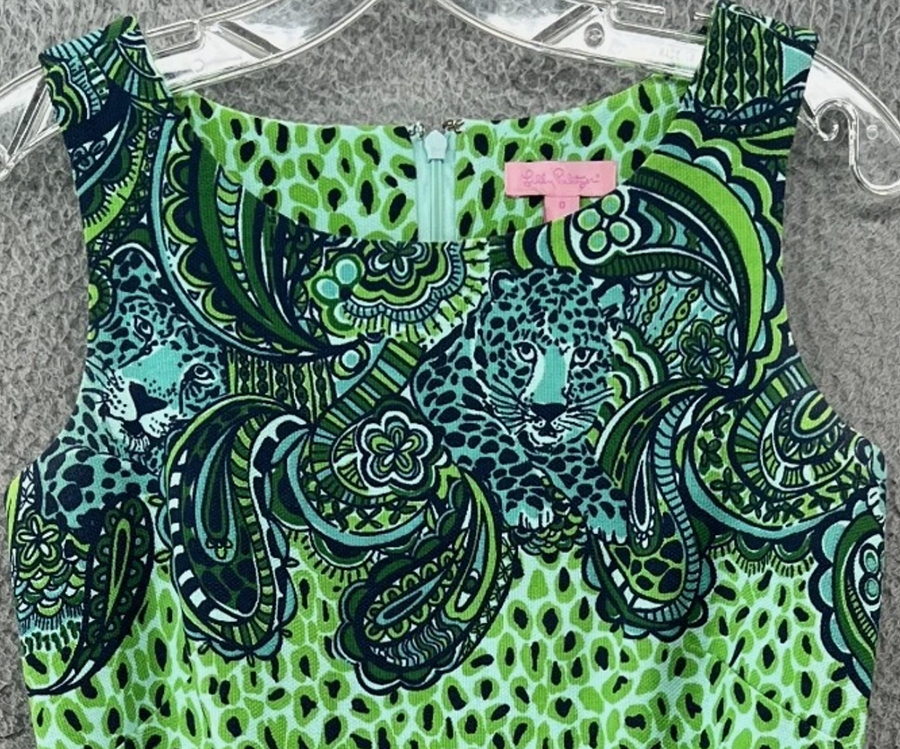 01lillypulitzeranimalprintdressfrontneck