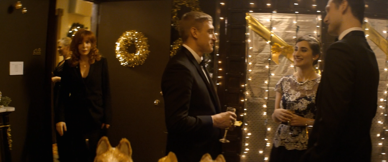 Ghostland.2018.WEB-DL.1080.ExKinoRay.mkv_snapshot_01.16.00_[2018