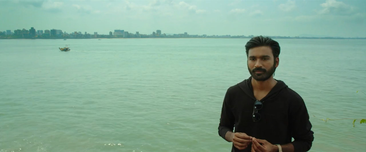 Shamitabh 2015 WebRip [Hindi + Tamil] 480p 720p ESub Screenshot