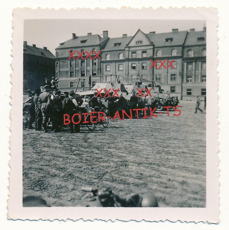 FOTO 2 WK SDKFZ SPÄHWAGEN RAHMENANTENNE