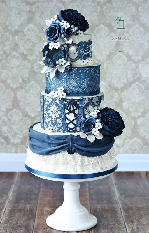 blueweddingcake.jpg