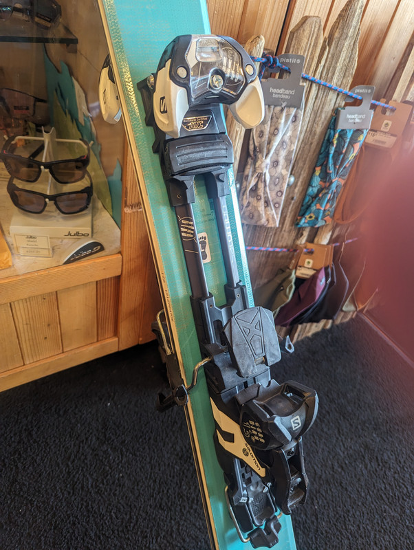 PXL_20240415_212530765