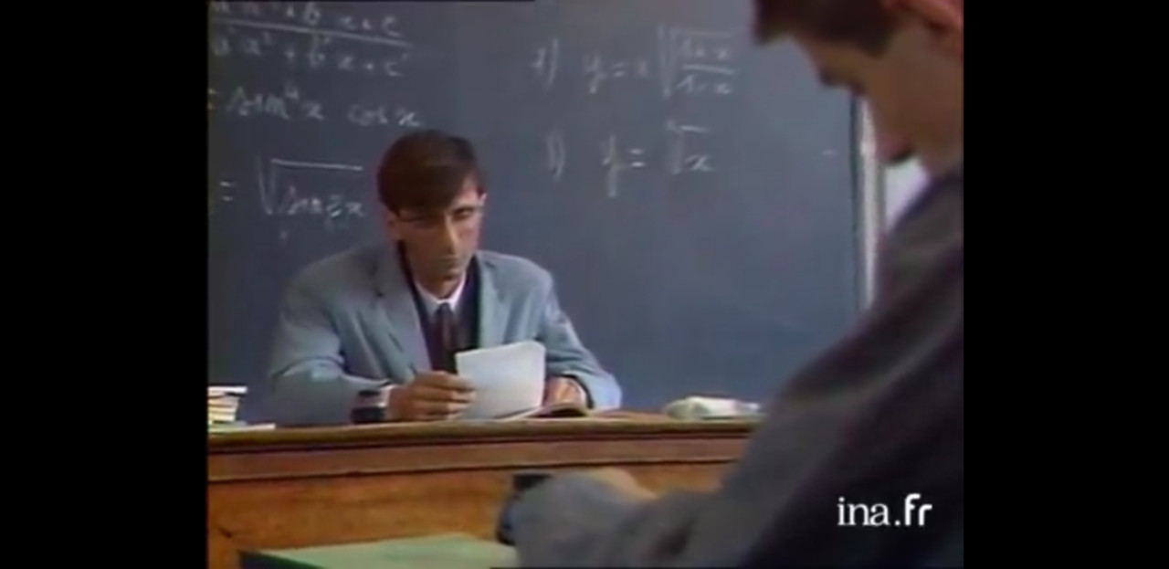https://i.postimg.cc/fRWdbQxR/Screenshot-20230218-181938-Video-Player.jpg