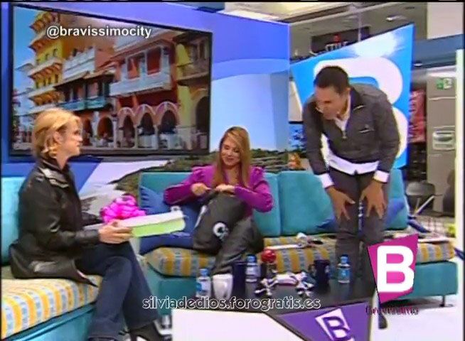 Bravíssimo (CITY TV) RECONOCIMIENTOASILVIADEDIOSPART1-32