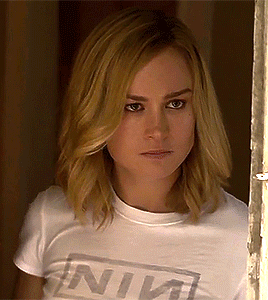 R.gif