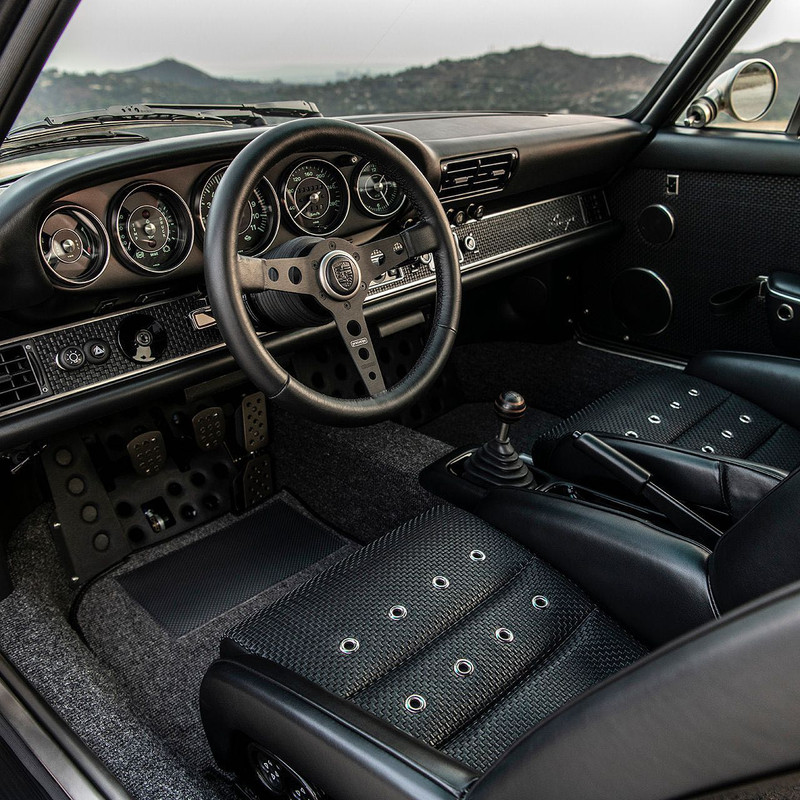 Singer-Vehicle-Design-Suisse-Commission-19.jpg