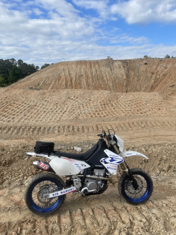 8CE13A2B-0C49-40B2-B63C-E8AC1E3B4383