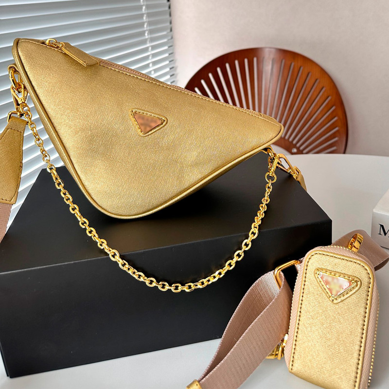 PR – Golden Bow