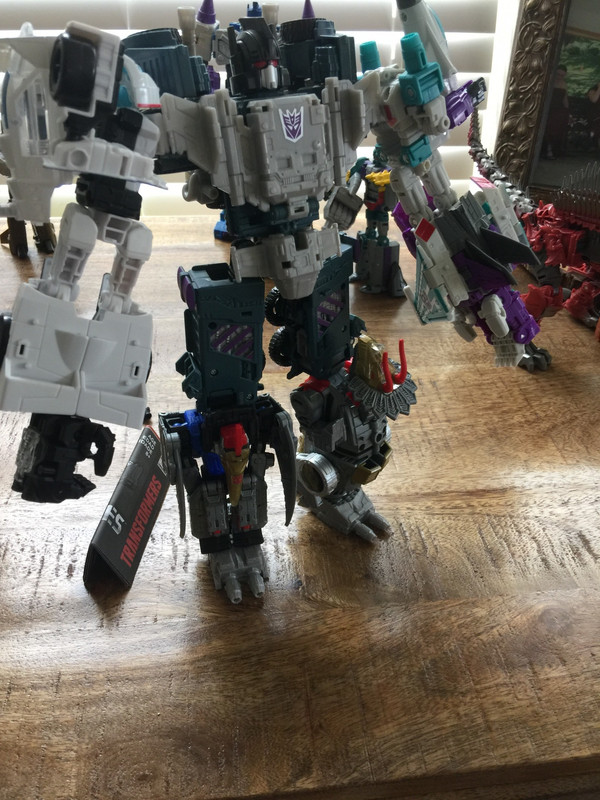 1510637520-swoop-review-slug-02