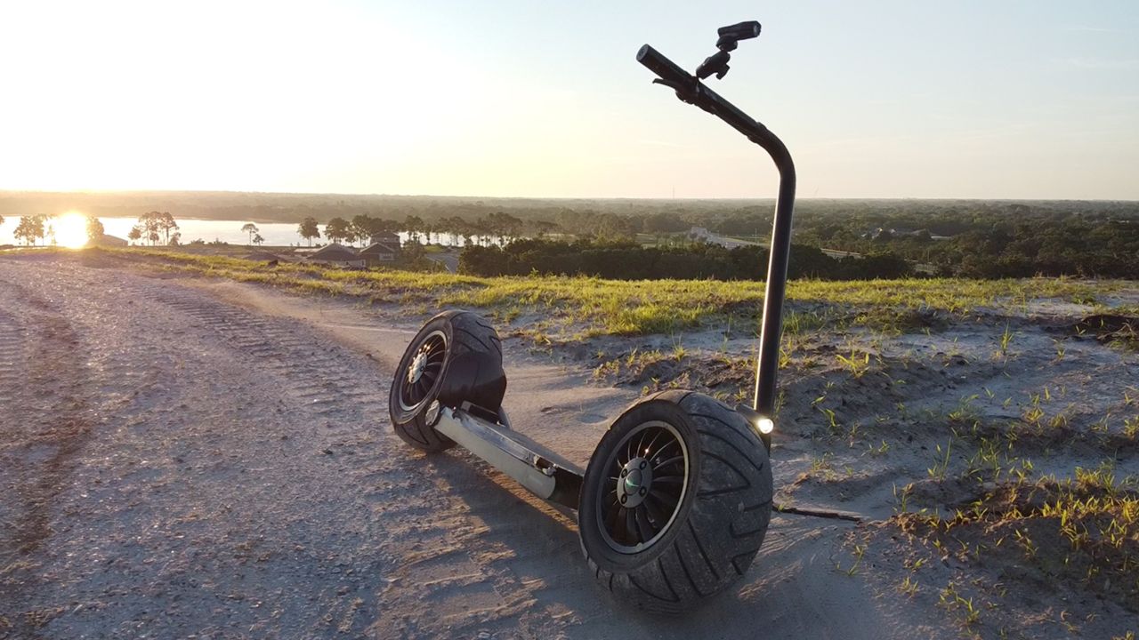Scooter Stator, nuova generazione di Skateboard Elettrici Intelligenti