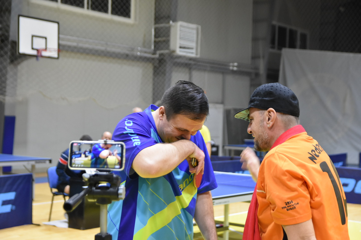 20F4990E-96F5-4A56-8E63-135F8DDE37F7