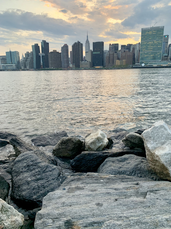 F9EE8E28-7889-4893-949A-C60B17F3E7BA