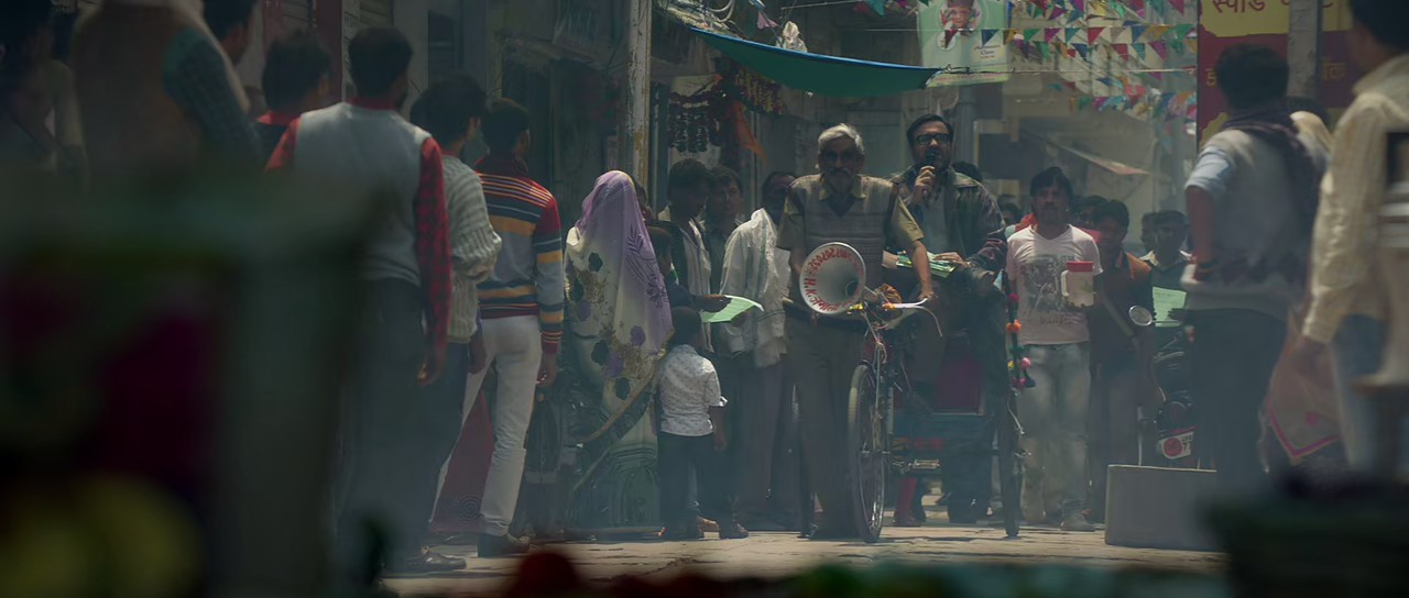 Stree-2018-NF-WEBRip-Hindi-720p-10bit-HEVC-AAC-5-1-ESub-mkv-0003