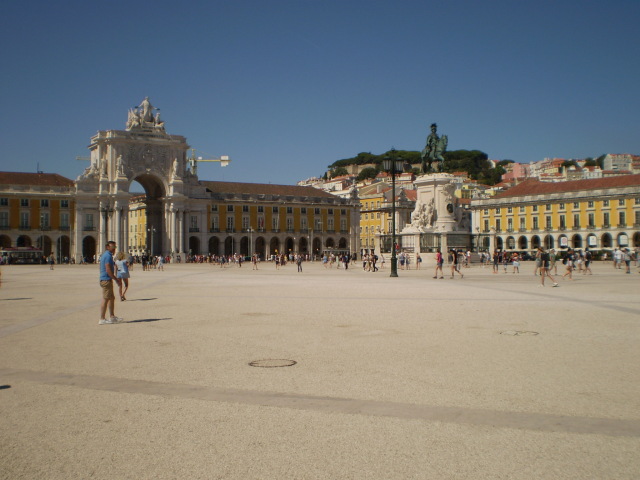 8 Agosto: Llegada y primer contacto. - Lisboa: Tan cerca y a la vez tan lejos. (7)