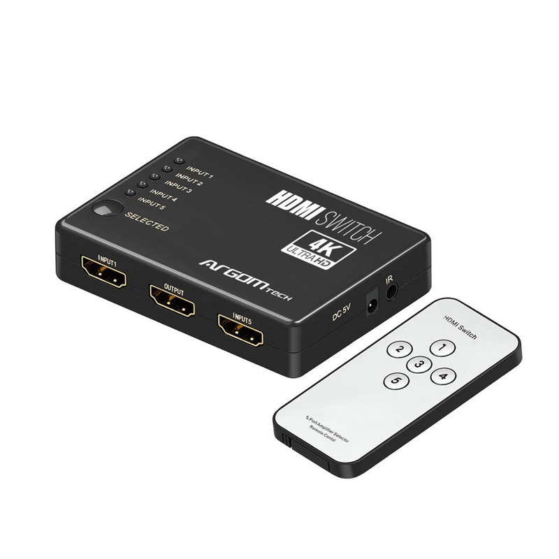 Switch HDMI de 5 puertos de Argom con su control remoto.