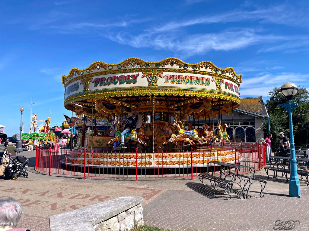 fairground-weymouth-beach-HD.jpg