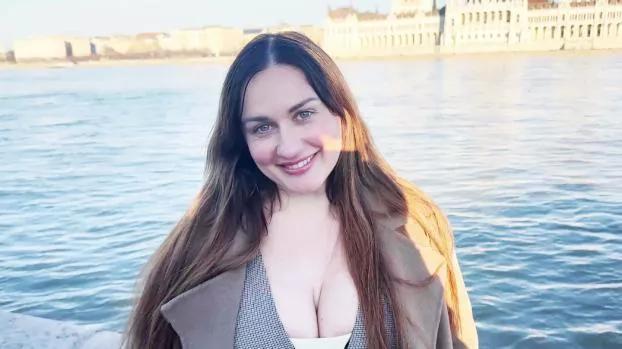 JacquieEtMichelTV – Amuse Adore – Had a three-way goal in mind