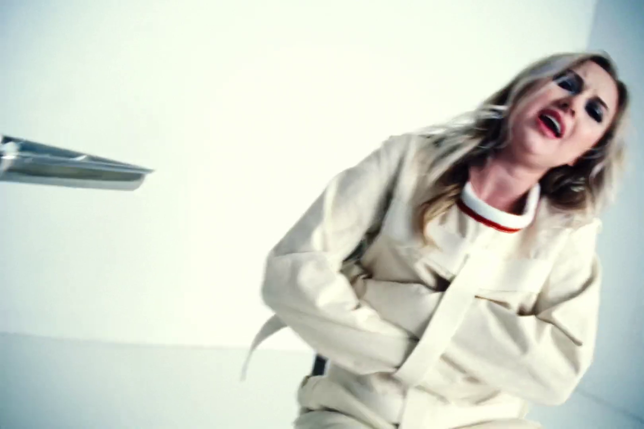 Lauren Presley Straitjacket (Official Music Video) (10)