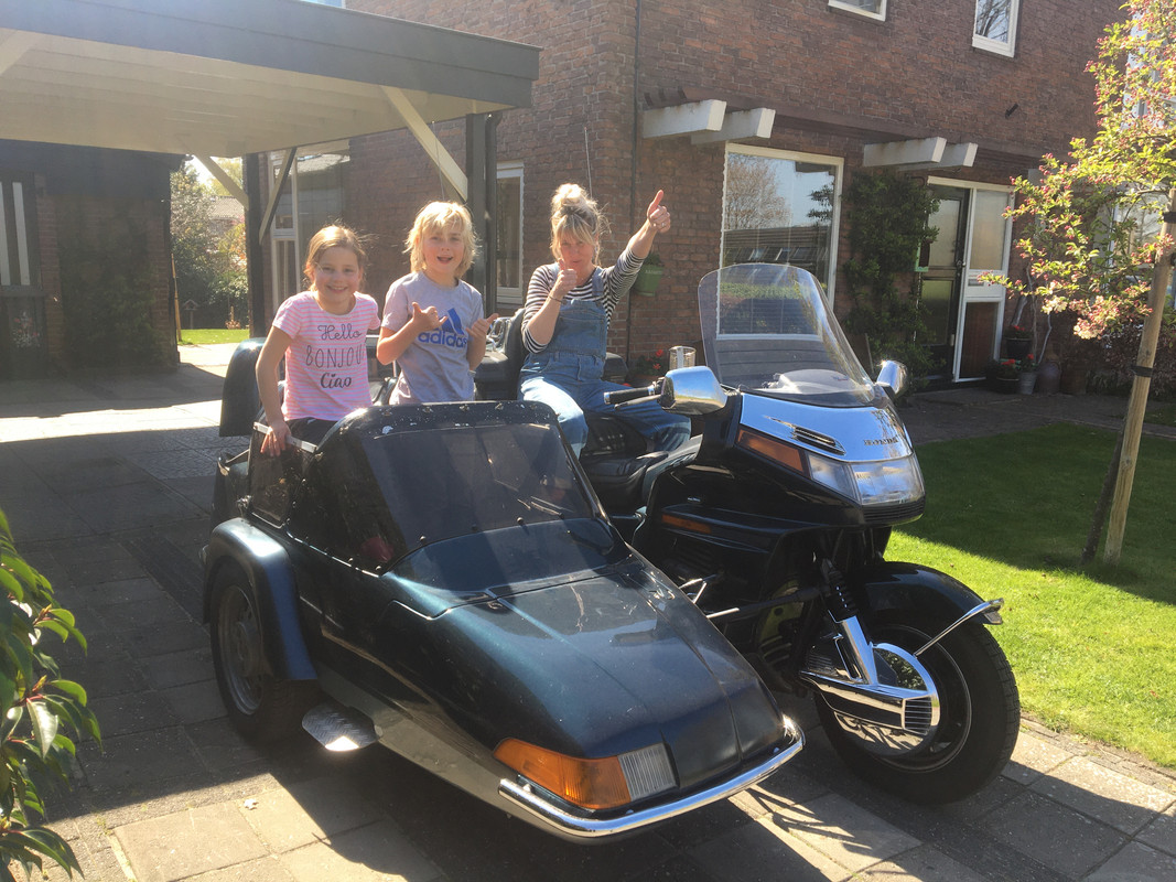 2F593C53-21DD-4F6D-B379-58F8C1FBAB2D