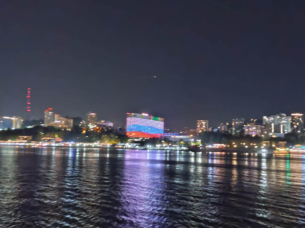 сочи вечером