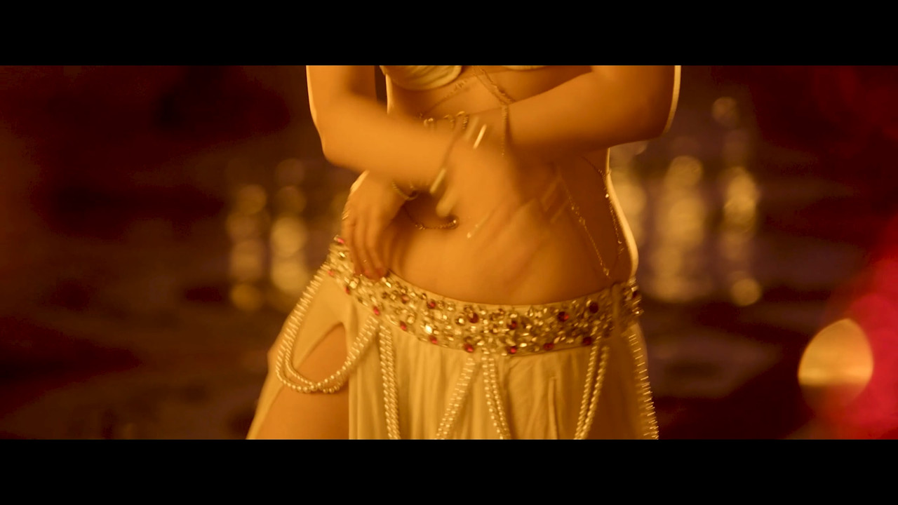 [Image: Shraddha-Das-Hot-Song-And-Complication-P...020-12.jpg]