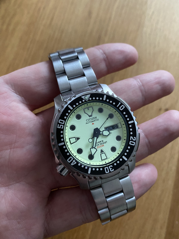 936CDA91-895B-429C-BF35-F061200BC778