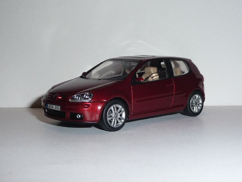 VW Golf4 Schuco (1)