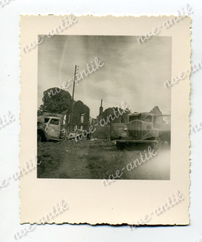 Foto Frankreich Feldzug, zerstörte Fahrzeuge, Kf