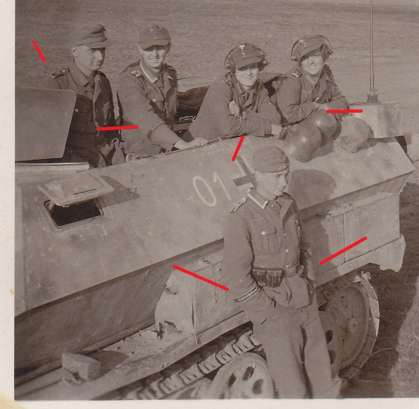 Schützenpanzerwagen Sd.Kfz.251 Regiment GD camo 