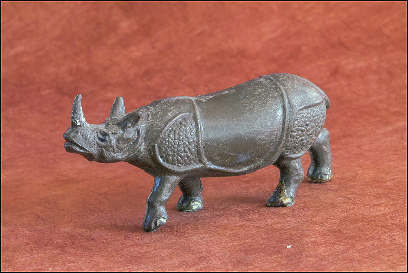 a mysterious old french vintage brand JIM-Indian-rhinoceros-1