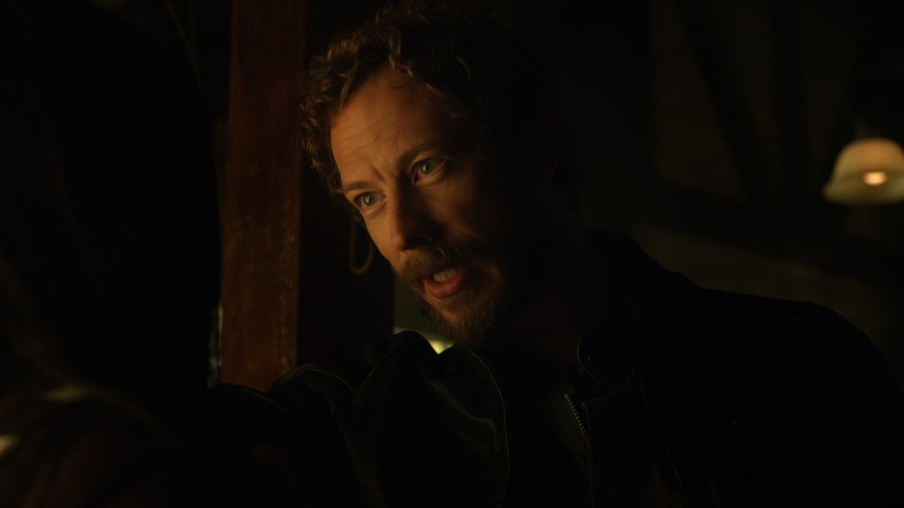 Lost Girl (2010) - S03E01 - Caged Fae (1080p BluRay x265 Langbar