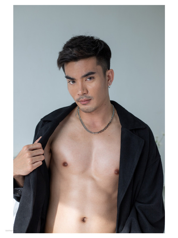250