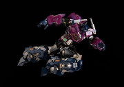 Flame-Toys-Kuro-Kara-Kuri-Shattered-Glass-Optimus-Prime-20