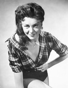 glynis-johns-b21