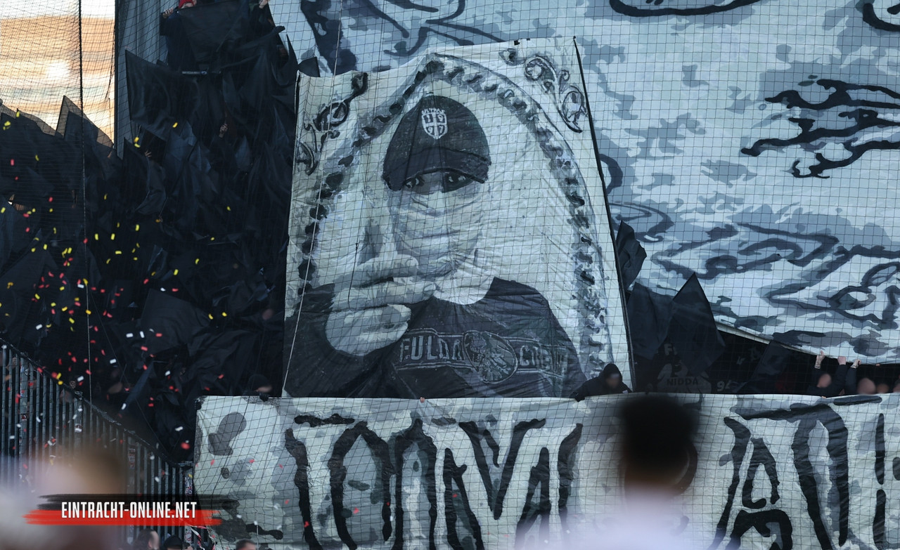 24-25-fc-st-pauli-eintracht-frankfurt-0005