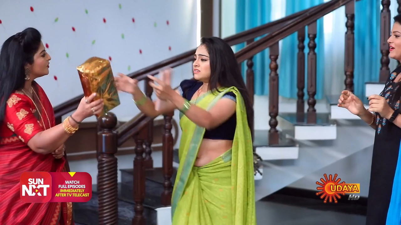 Dhanya Deepika Sevanti Hot Navel.mp4_snapshot_00.20.024