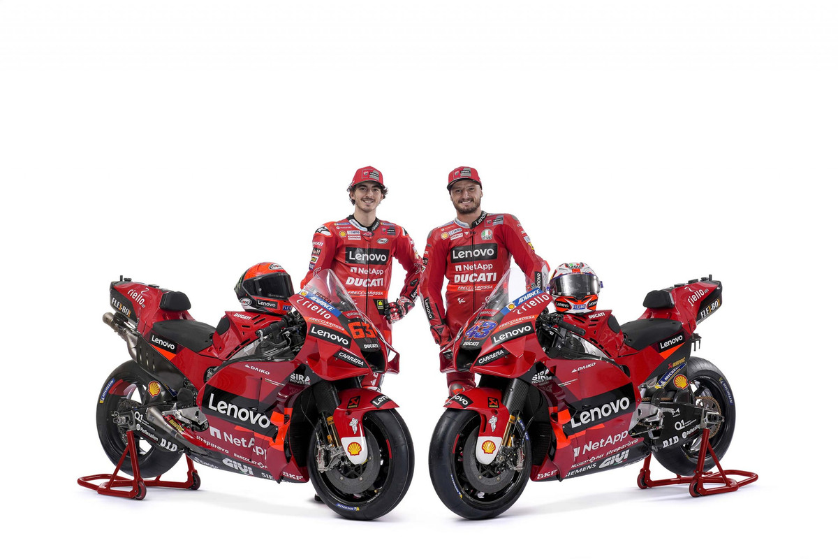 Ducati представили Desmosedici GP22