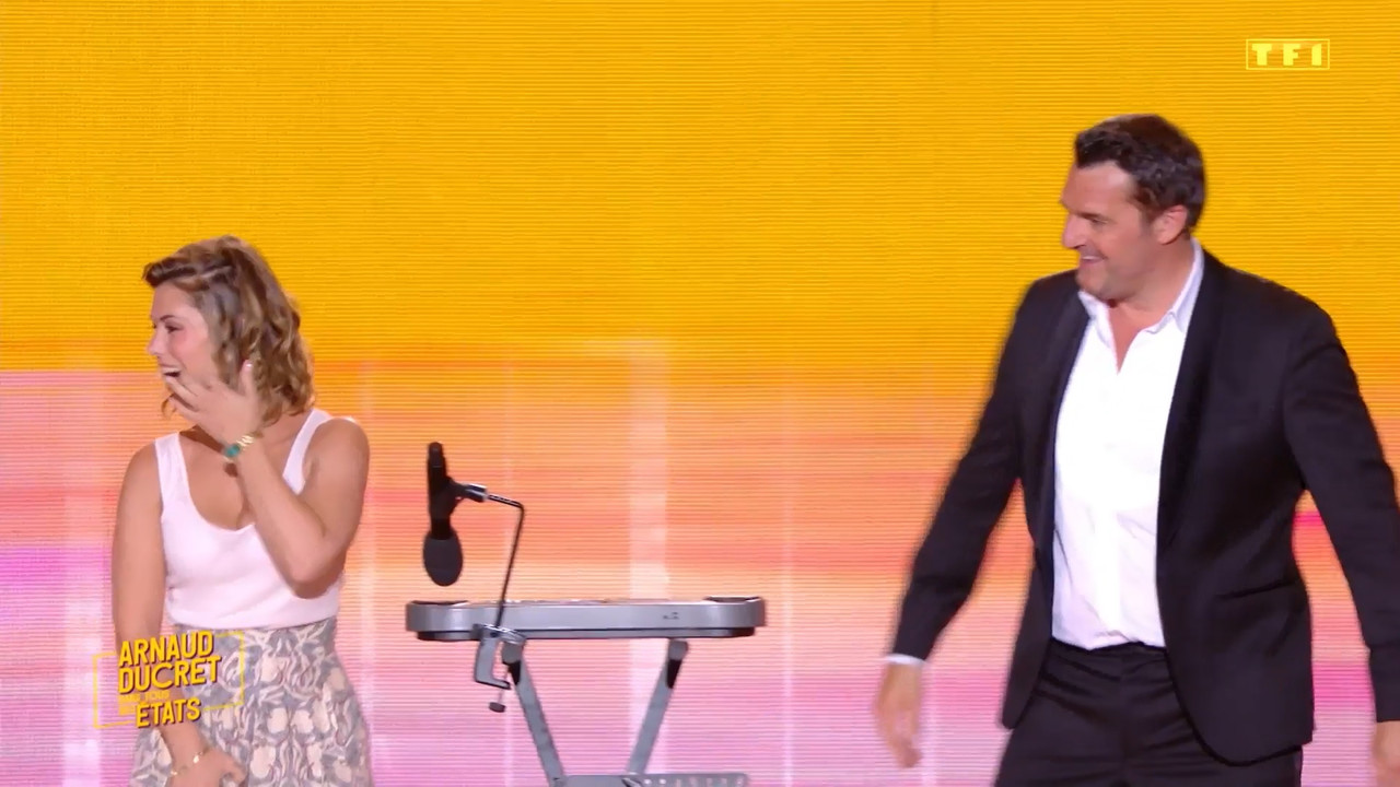 2022-08-16_21_10_TF1_Arnaud-Ducret-dans-tous-ses-etats.mp4_snapshot_01.25.48.698