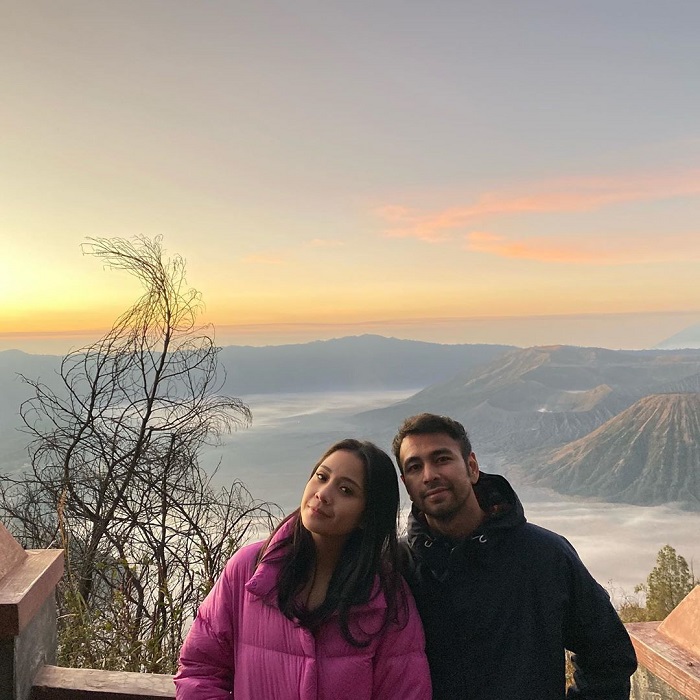 Menikmati Sunset di Puncak Gunung Bromo
