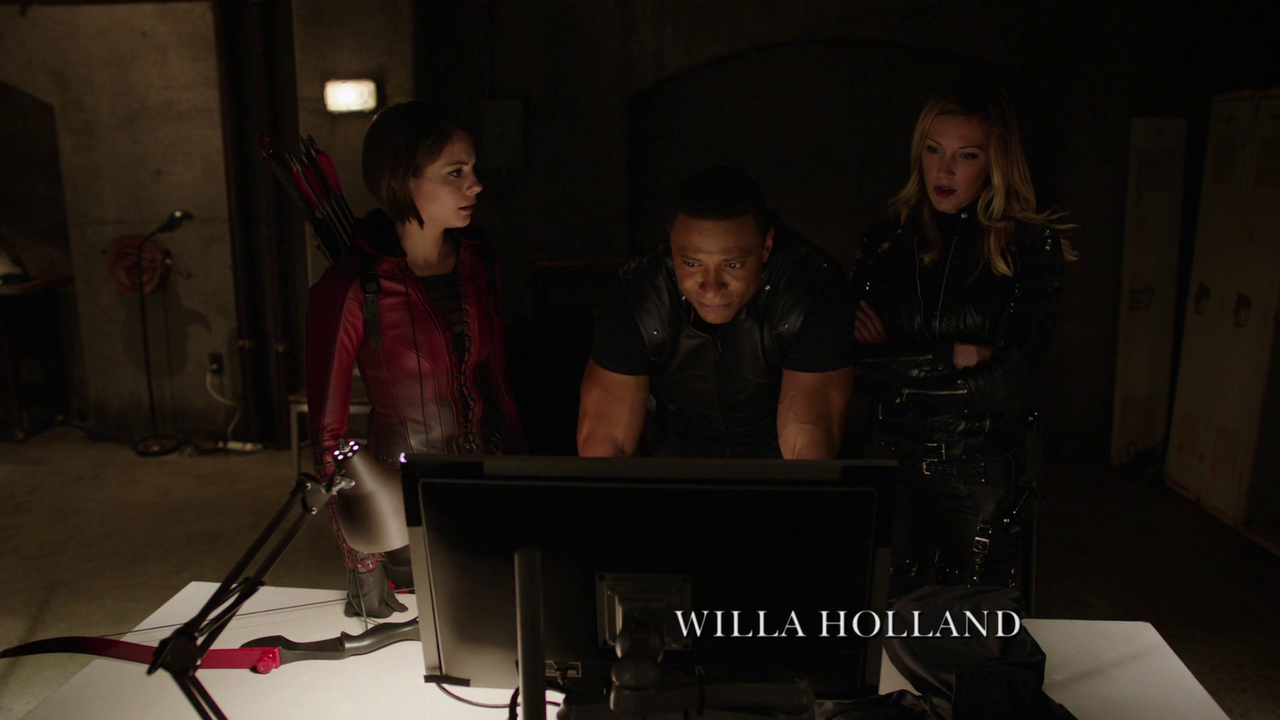 Arrow.S04E01.Green.Arrow.1080p.BDMux.ITA.ENG.x264-BlackBit[screenshot 2]