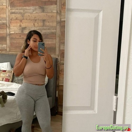 4CF3AE89-374A-404C-8056-6435B06F9D28