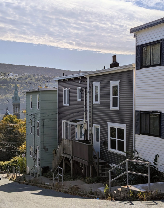 PXL_20251004_125520986.MP~2