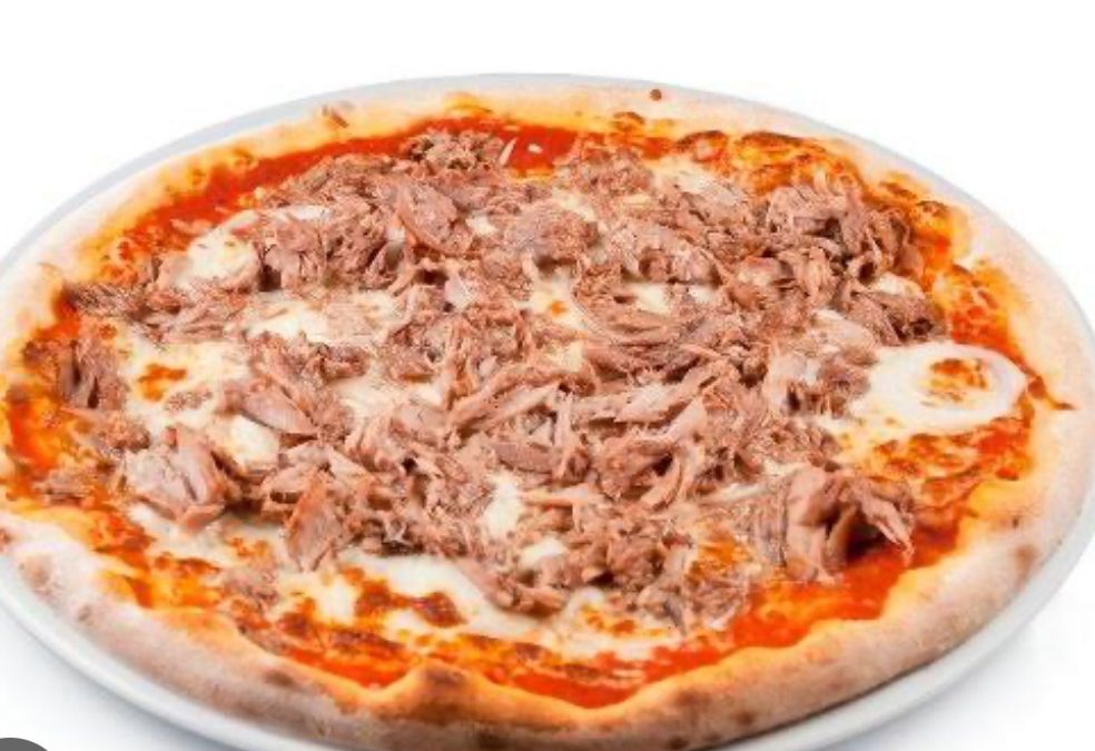 Pizza De Atún (Mediana)